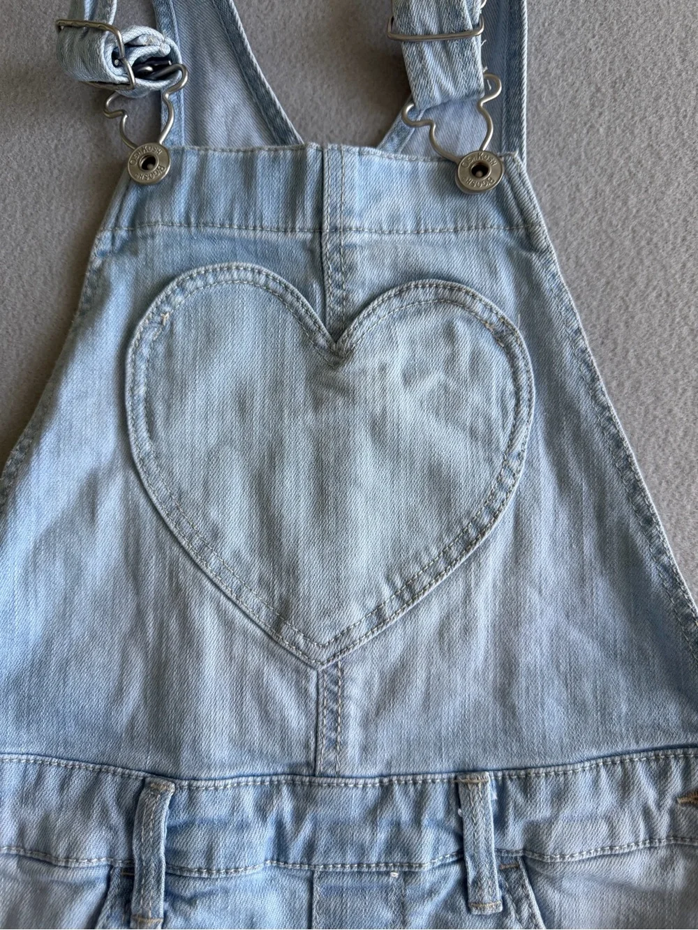 Oshkosh Jean Skirt Overall Dress Girls Size 7 Heart Pocket Fray Hem Light Wash